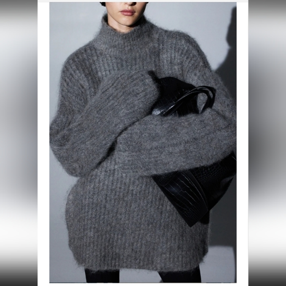NWT H & M mohair Wool Gray Turleneck  Sweater Size S